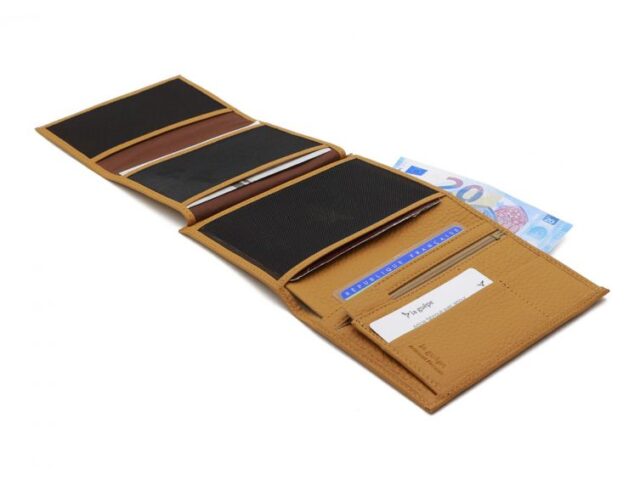 La Guêpe - Petite Maroquinerie - Portefeuille en cuir grainé beige - 15 cm 4 volets - PM-019-05