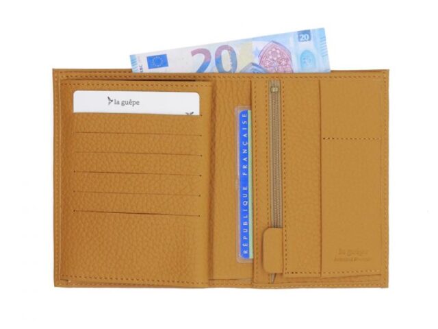 La Guêpe - Petite Maroquinerie - Portefeuille en cuir grainé beige - 15 cm 4 volets - PM-019-05