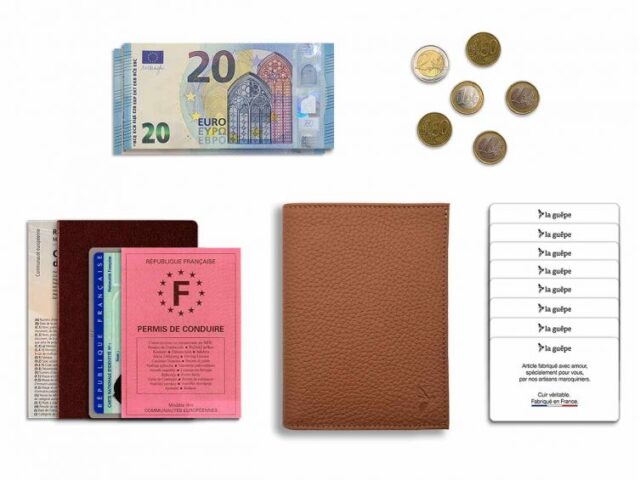 La Guêpe - Petite Maroquinerie - Portefeuille en cuir grainé marron - 15 cm