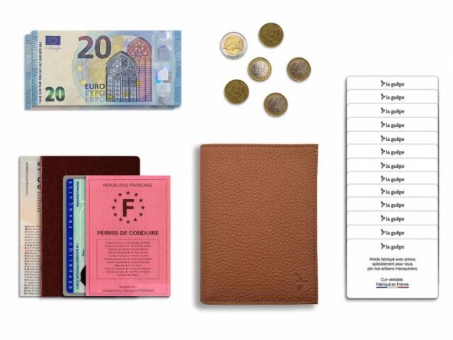 La Guêpe - Petite Maroquinerie - Portefeuille en cuir grainé marron - 15 cm 4 volets - PM-019-05