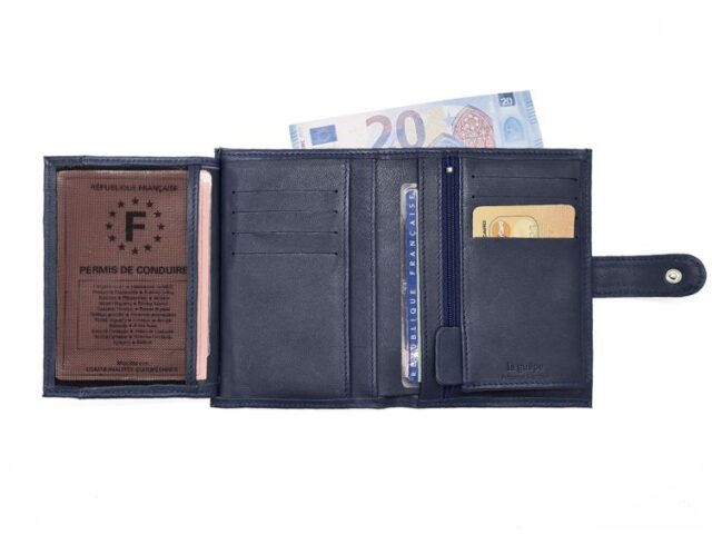 3 volets avec patte - PM-007-01