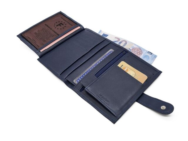 3 volets avec patte - PM-007-01