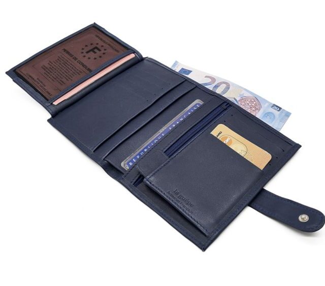 3 volets avec patte - PM-007-01