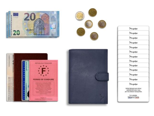 3 volets avec patte - PM-009-01