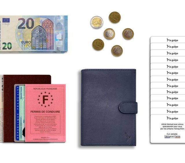 3 volets avec patte - PM-009-01