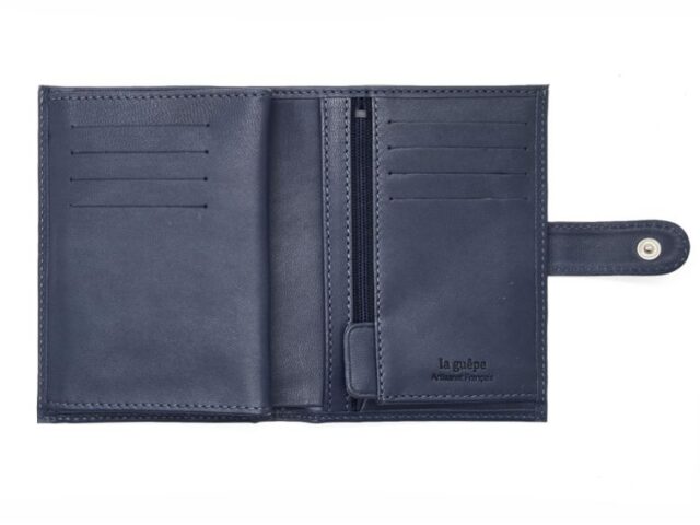 La Guêpe - Petite Maroquinerie - Portefeuille "Luxe" en cuir bleu fermeture patte - 13 cm 4 volets - PM-016-01