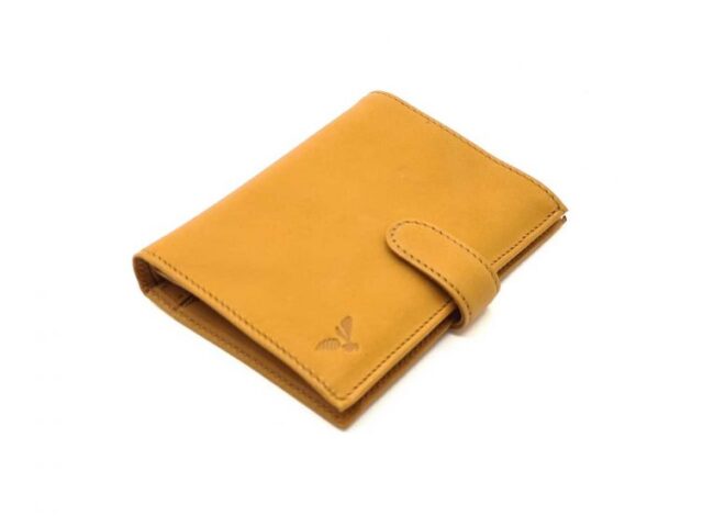 La Guêpe - Petite Maroquinerie - Portefeuille "Luxe" en cuir gold fermeture patte - 13 cm 4 volets - PM-016-01