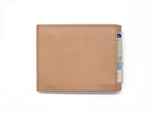 La Guêpe - Petite Maroquinerie - Portefeuille "Luxe" en cuir nude - 12 cm 3 volets à l'italienne - PM-015-01