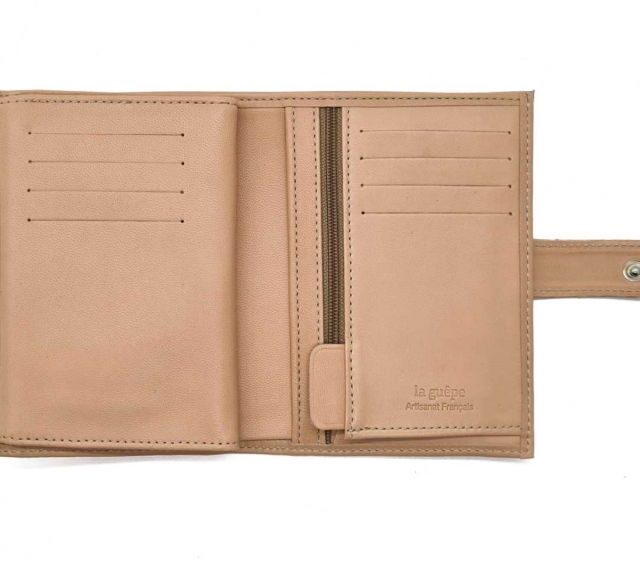 La Guêpe - Petite Maroquinerie - Portefeuille "Luxe" en cuir nude fermeture patte - 13 cm 4 volets - PM-016-01