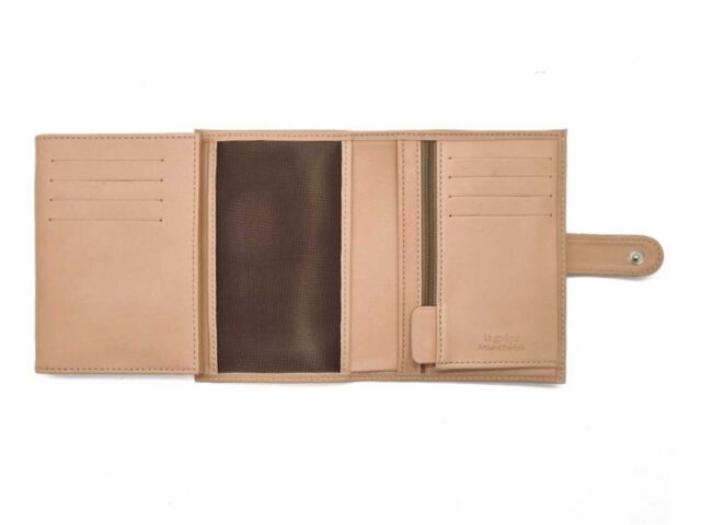 La Guêpe - Petite Maroquinerie - Portefeuille "Luxe" en cuir nude fermeture patte - 13 cm 4 volets - PM-016-01