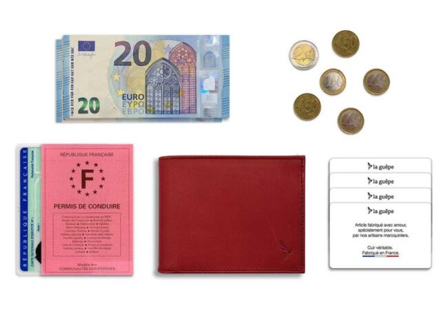 La Guêpe - Petite Maroquinerie - Portefeuille "Luxe" en cuir rouge - 12 cm 3 volets à l'italienne - PM-015-01