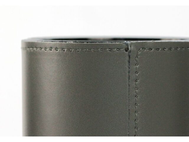 Lavoisier Maroquinier - Pot à crayons en cuir gris fer