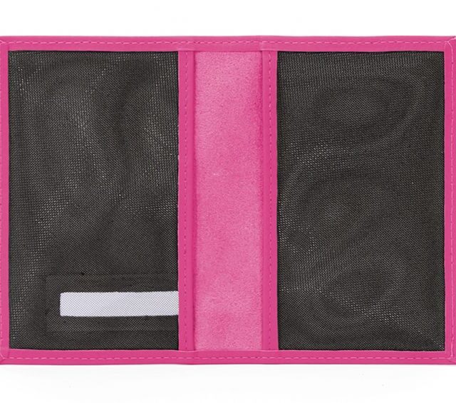 La Guêpe - Petite Maroquinerie - Protège passeport en cuir - fuchsia - 421