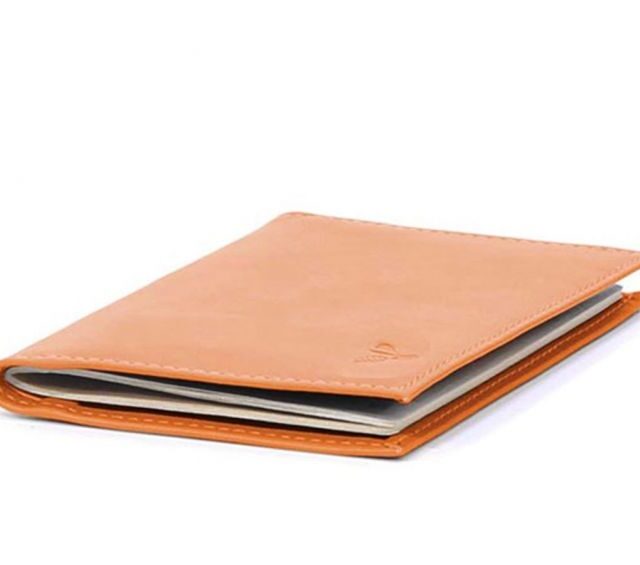 La Guêpe - Petite Maroquinerie - Protège passeport en cuir - orange - 421