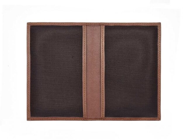 La Guêpe - Petite Maroquinerie - Protège passeport "Luxe" en cuir marron - simple 2 volets - PM-032-01