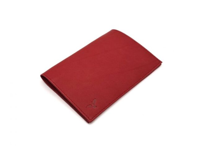 La Guêpe - Petite Maroquinerie - Protège passeport "Luxe" en cuir rouge - avec porte billet avion - PM-033-01