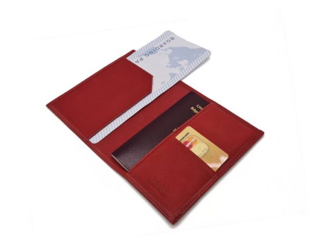 La Guêpe - Petite Maroquinerie - Protège passeport "Luxe" en cuir rouge - avec porte billet avion - PM-033-01