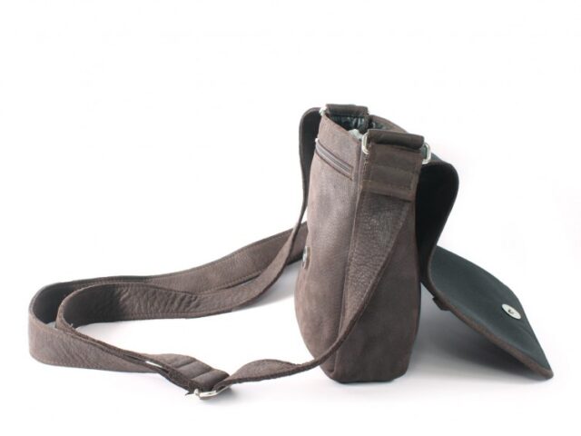 La Guêpe - Petite Maroquinerie - Sacoche bandoulière à rabat en cuir nubuck marron