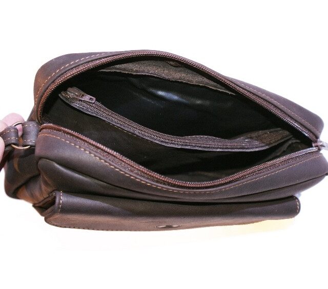 La Guêpe - Petite Maroquinerie - Sacoche homme en cuir marron à main