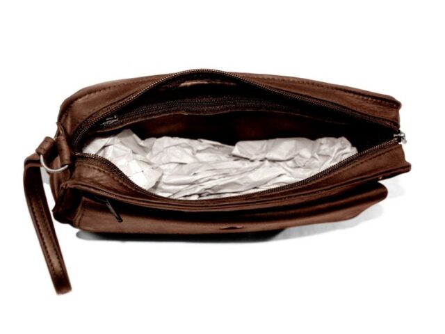 La Guêpe - Petite Maroquinerie - Sacoche en cuir gold avec dragonne