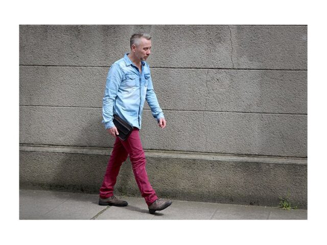 La Guêpe - Petite Maroquinerie - Sacoche en cuir gold avec dragonne