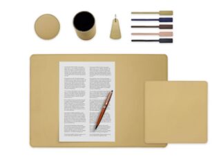 Set de bureau beige – SM500-50×34 – TS500 – PC500 – SV500 – P-clé triangle – 5x tags par la marque LAVOISIER Maroquinier LAVOISIER Maroquinier - Set de bureau beige – SM500-50×34 – TS500 – PC500 – SV500 – P-clé triangle – 5x tags