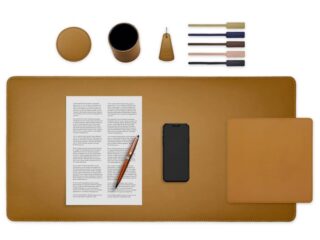 LAVOISIER Maroquinier - Set de bureau gold – SM500-80×40 – TS500 – PC500 – SV500 – P-clé triangle – 5x tags