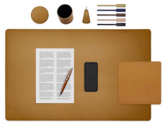 LAVOISIER Maroquinier - Set de bureau gold – SM500-80×50 – TS500 – PC500 – SV500 – P-clé triangle – 5x tags