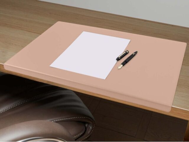 Lavoisier Maroquinier - Sous-main à rebord 60cm en cuir rose - SM600-60