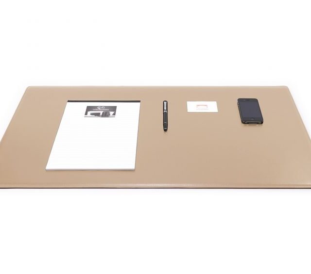 Lavoisier Maroquinier - Sous-main XL en cuir beige café latte "Premium" - 80x50 cm