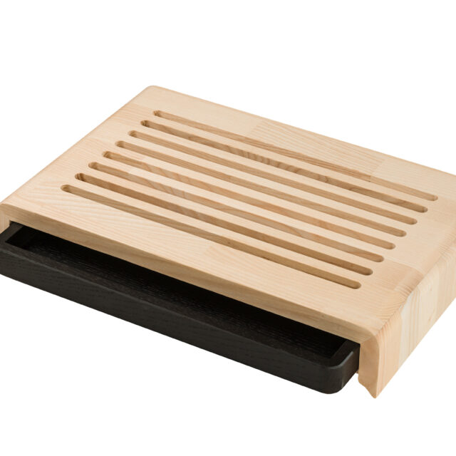 Manufacture Jacquemin - Planche à pain en chêne naturel teinté noir avec rainure