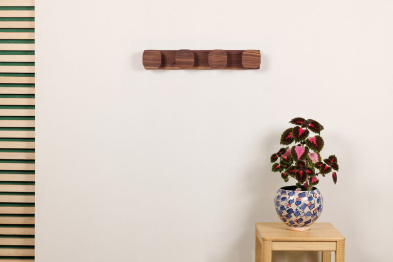 Manufacture Jacquemin - Porte manteau en noyer - Grand modèle