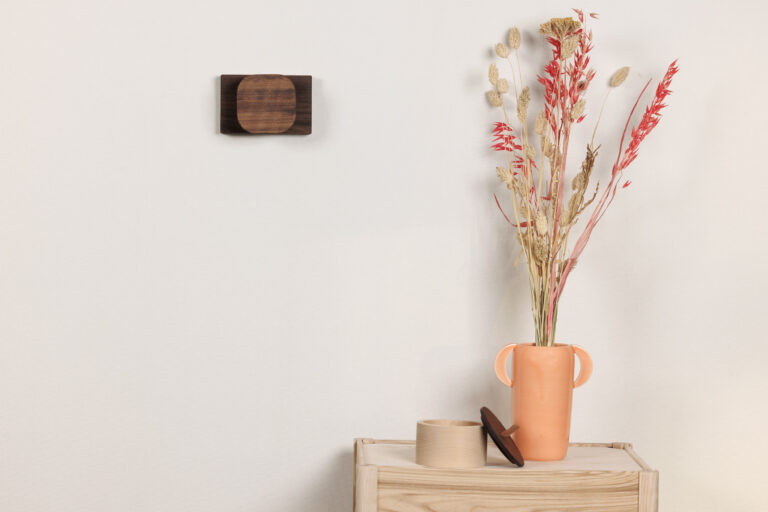 Manufacture Jacquemin - Petite patère en noyer