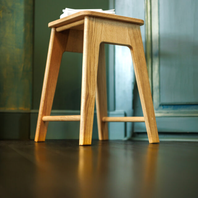 Manufacture Jacquemin - Tabouret en Chêne Massif