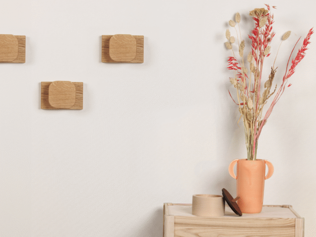 Manufacture Jacquemin - Trio de petites patères en chêne