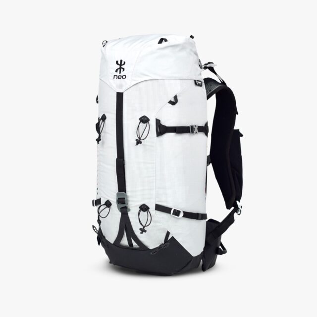 NEO - **Mountain 25 L**