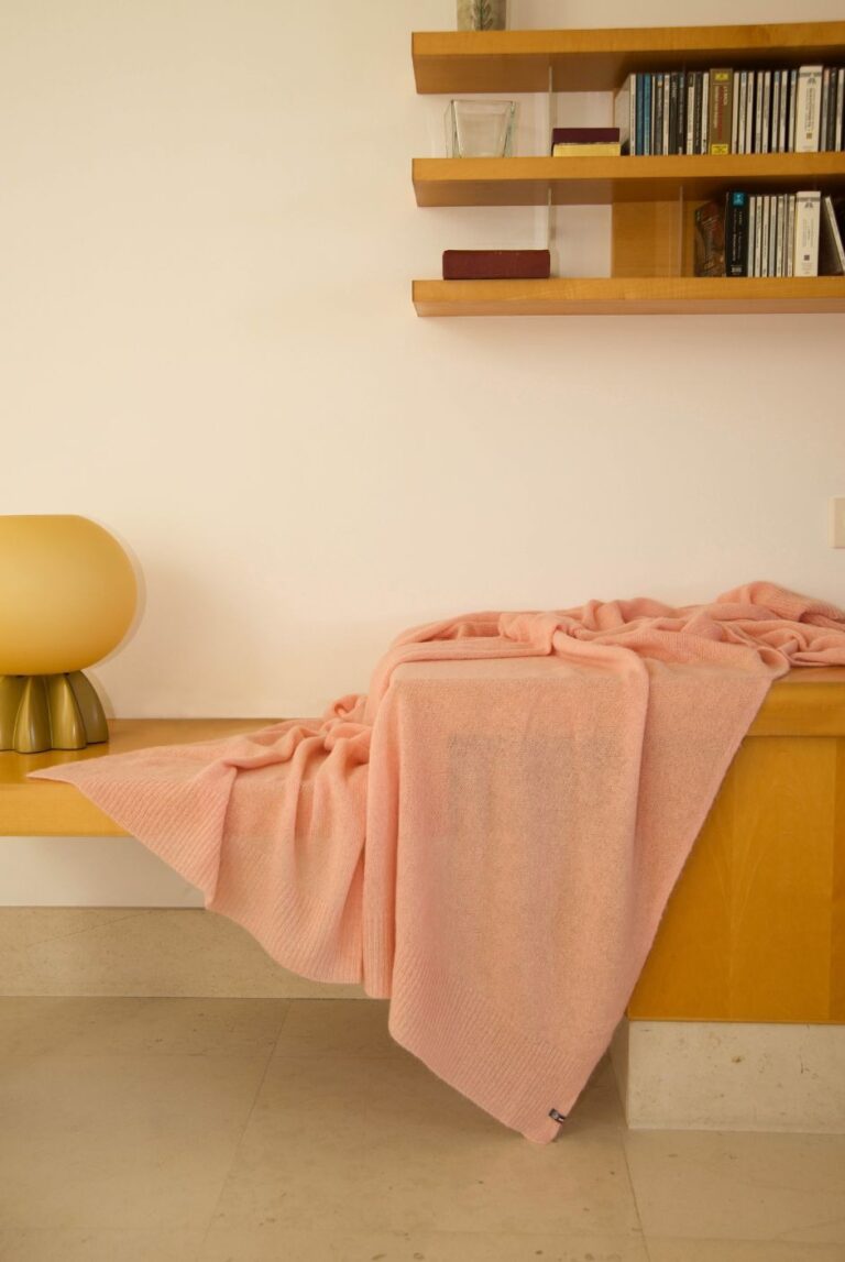 Maison Bonnefoy - Plaid en soie Megève Nude (Jade)