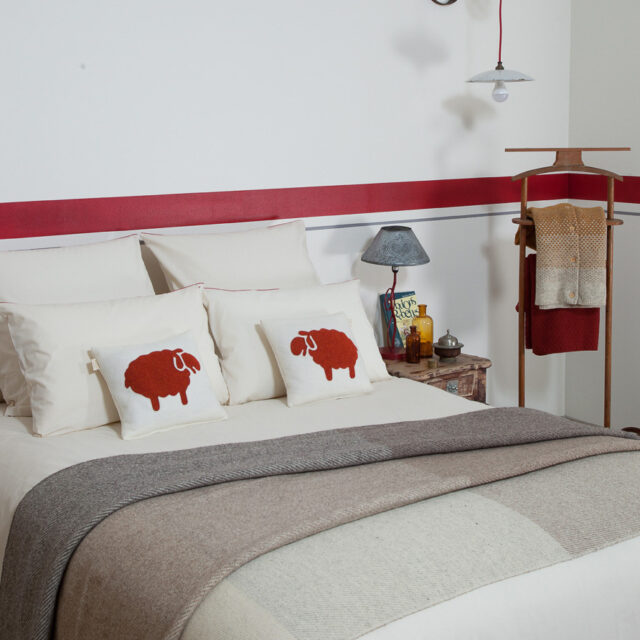 Ardelaine - Plaid tissé en laine - Grandes franges