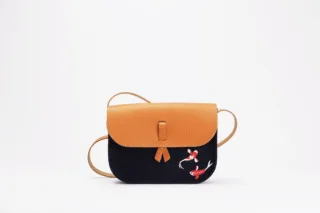 Monébari - Sac à bandoulière en toile et cuir  Le 27- Édition Les Carpes Koï