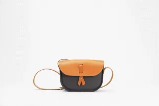Monébari - Sac à bandoulière  en gomme et cuir  gris anthracite