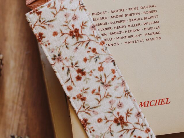 Des fils et des mots - Marque-page « La petite librairie de Riverside de Frida Skybäck »