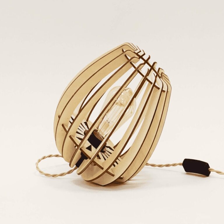 KIPLI - Lampe à poser en bois ATOME - Atelier Loupiote x Kipli