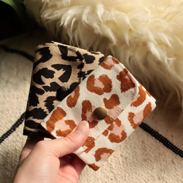 Maison Mallow - Mini Portefeuille Léopard Beige et Noir
