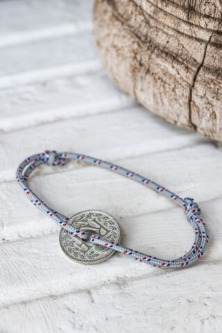 Bracelet – Le Navigateur Gris par la marque LE SOU FRANÇAIS LE SOU FRANÇAIS - Bracelet – Le Navigateur Gris