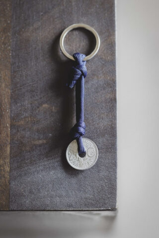 Porte-Clés – 25 centimes – Marine par la marque LE SOU FRANÇAIS LE SOU FRANÇAIS - Porte-Clés – 25 centimes – Marine