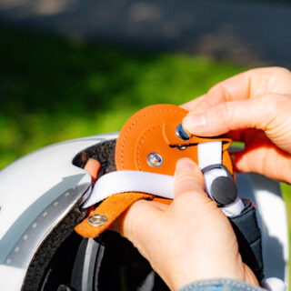 Atelier Gwennili pomponnette attache