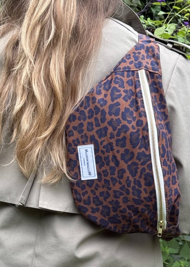 Maison Mallow - Sac Banane Léopard Bleu