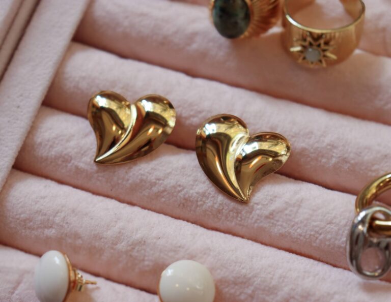 Maison Mallow - Boucles d'Oreilles Coeur doré