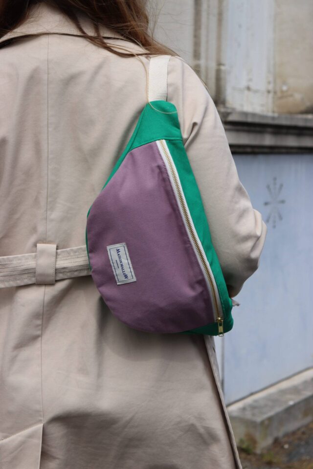 Maison Mallow - Sac banane bicolore Vert gazon et Parme