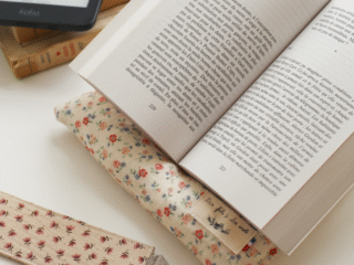 Des fils et des mots